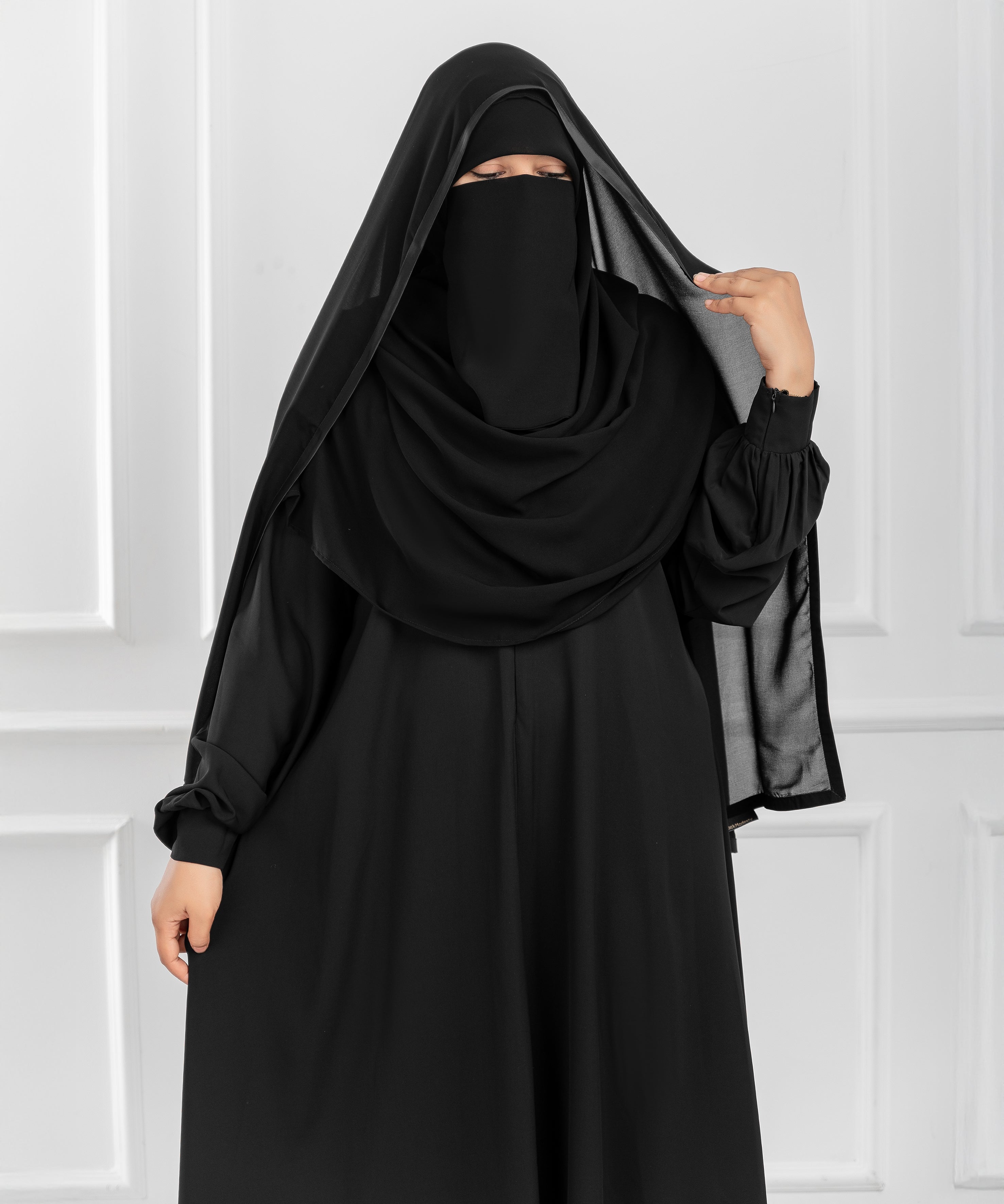 Circular Khimar “Ghashwa” – with Satin