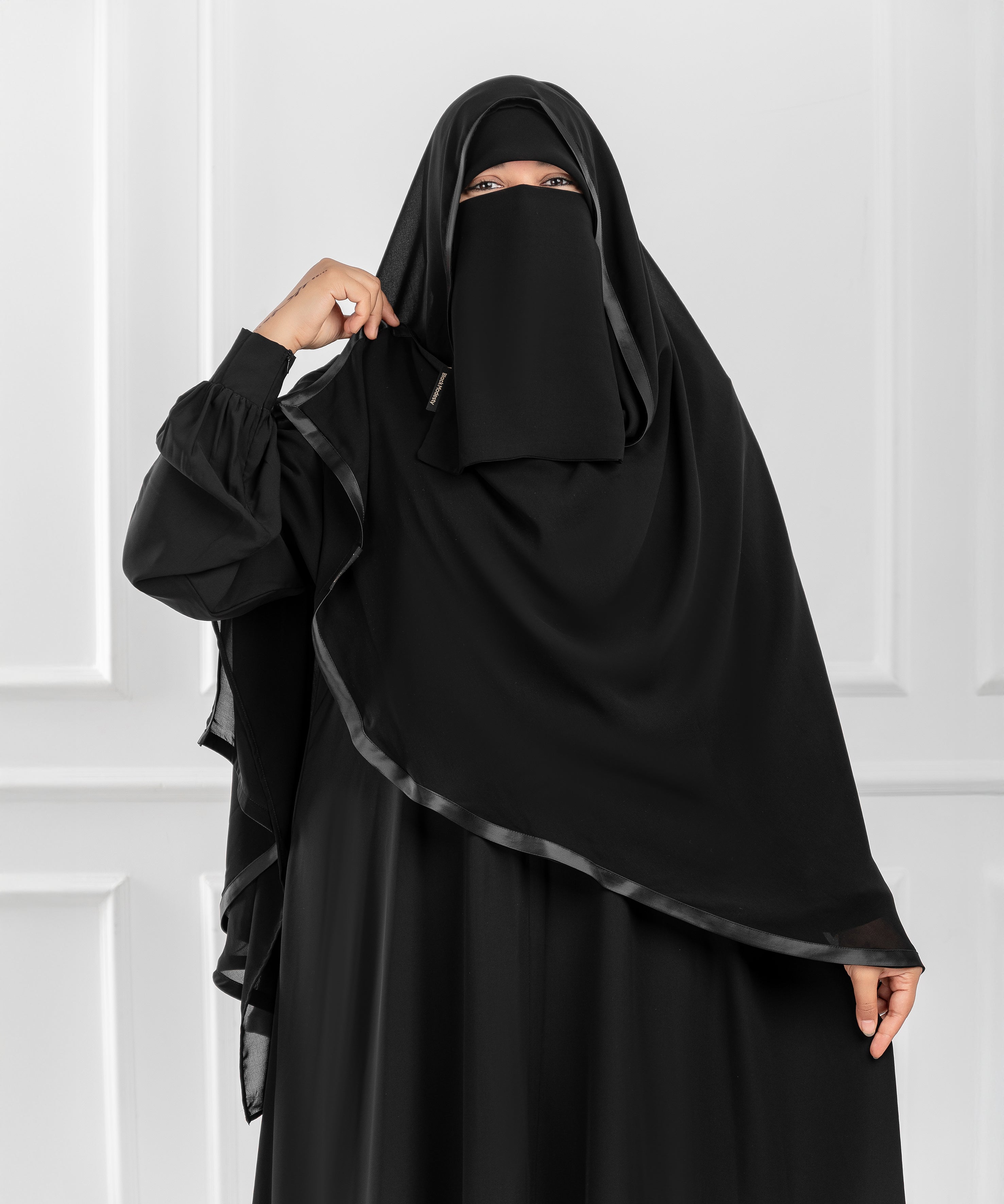 Circular Khimar “Ghashwa” – with Satin