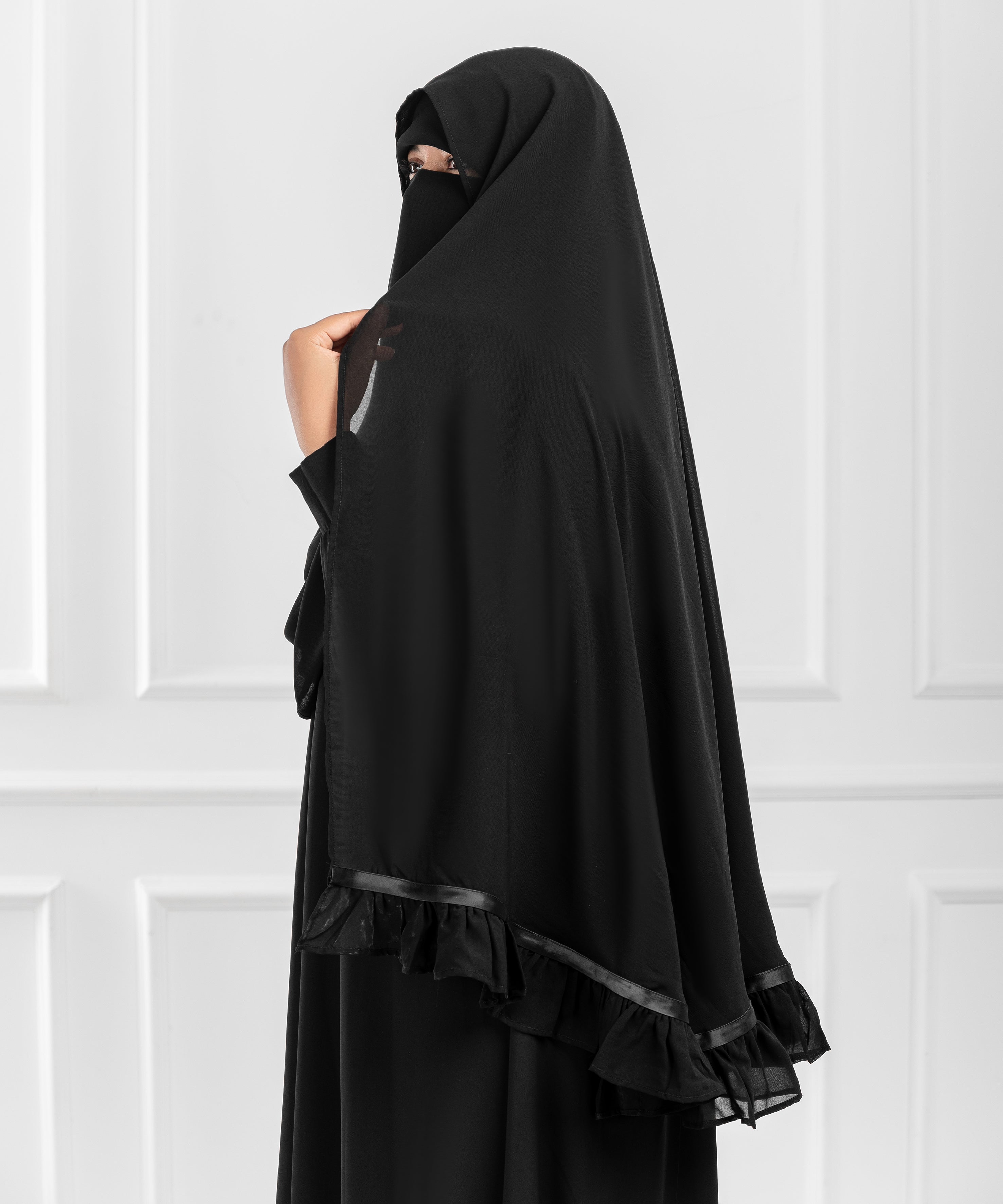 Circular Khimar “Ghashwa” – with Soft Ruffle and Satin Ribbon