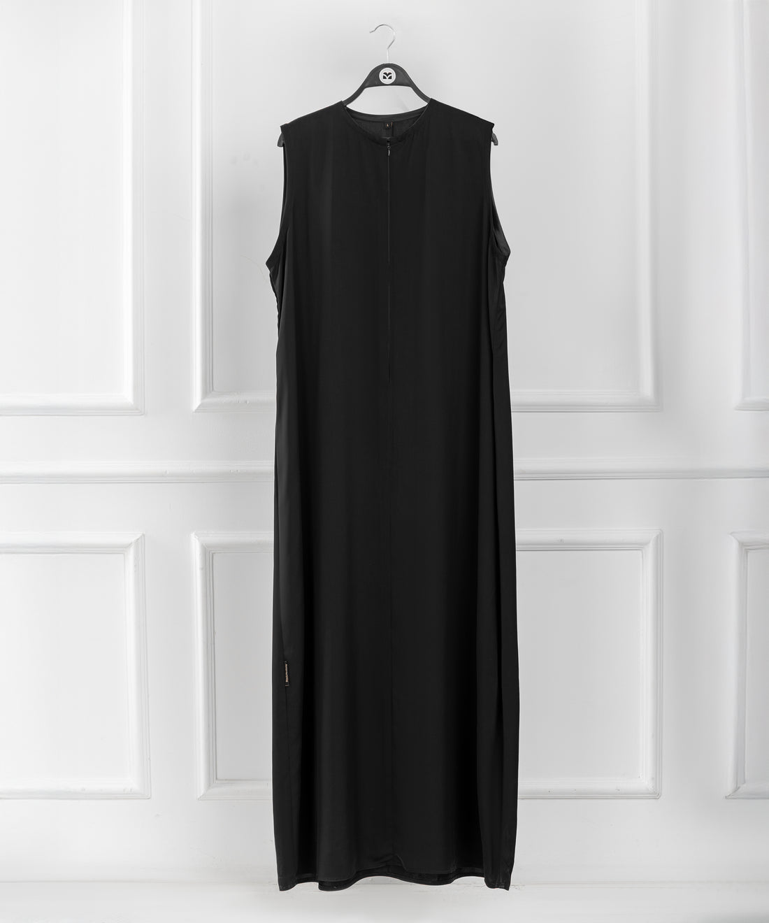 Basic Cut Abaya in Luxurious Silky Fabric