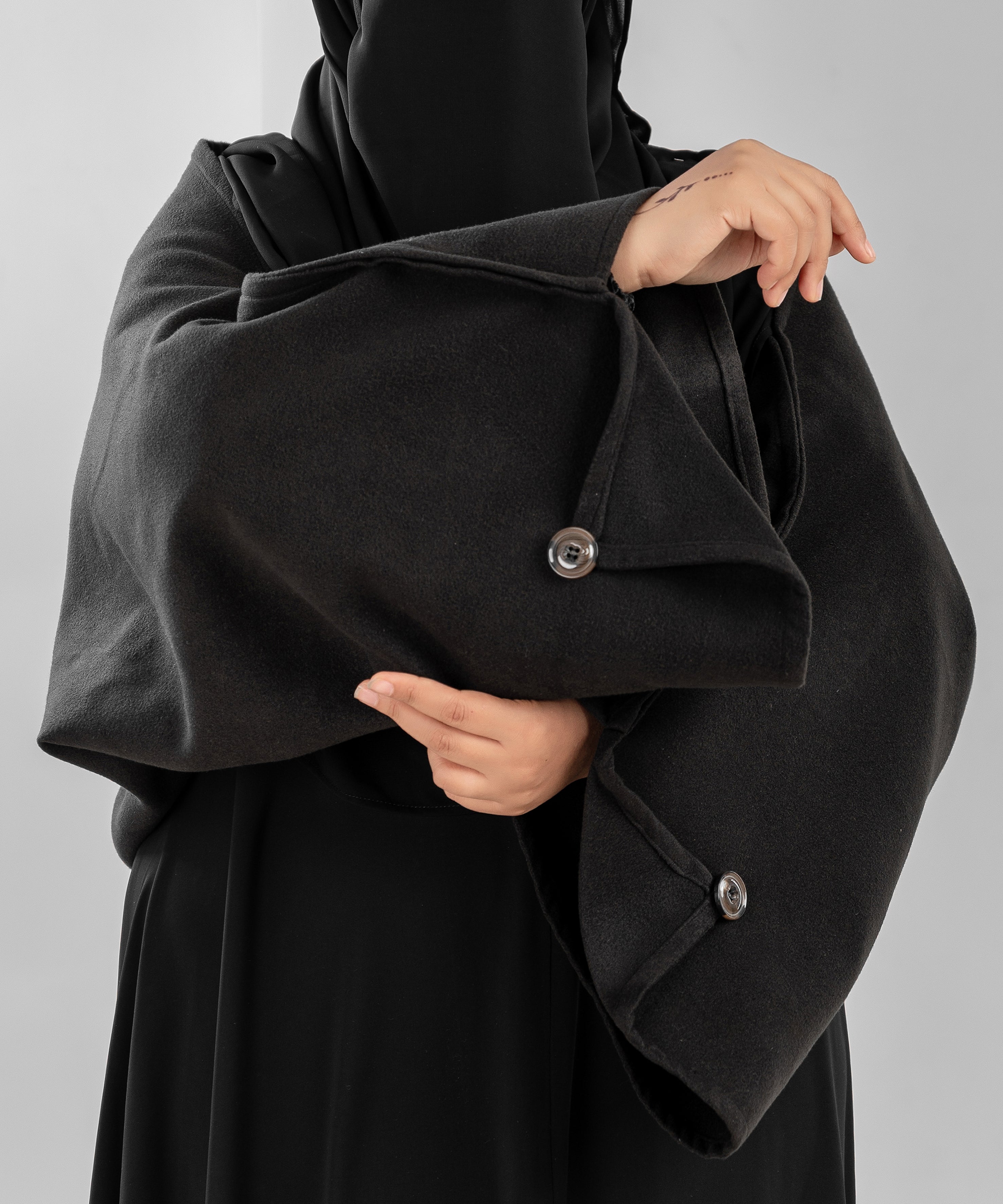 Black Wool Shawl-Jacke