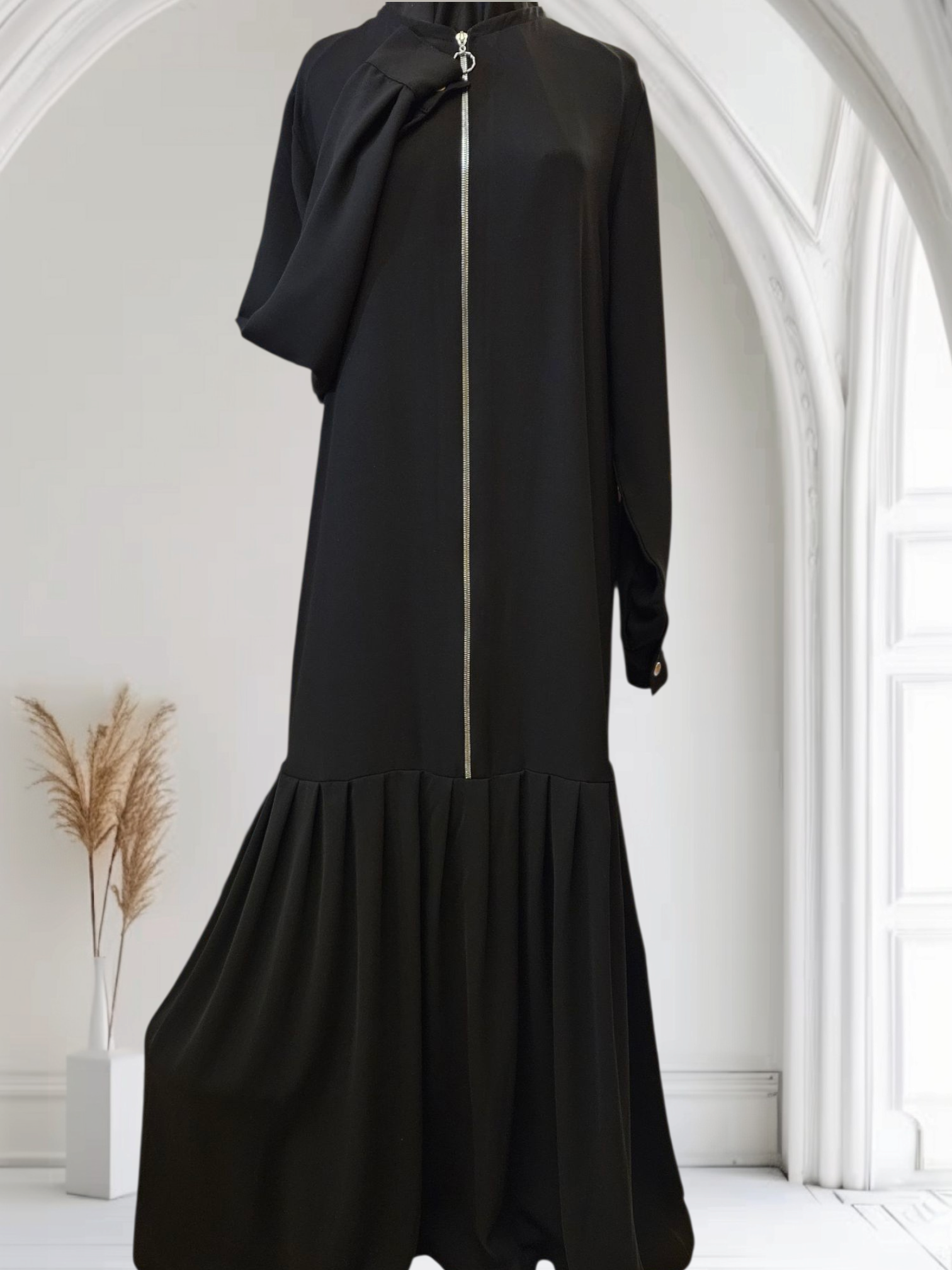 Lightweight Crepe Abaya with Front Zipper and Handcrafted Pleated