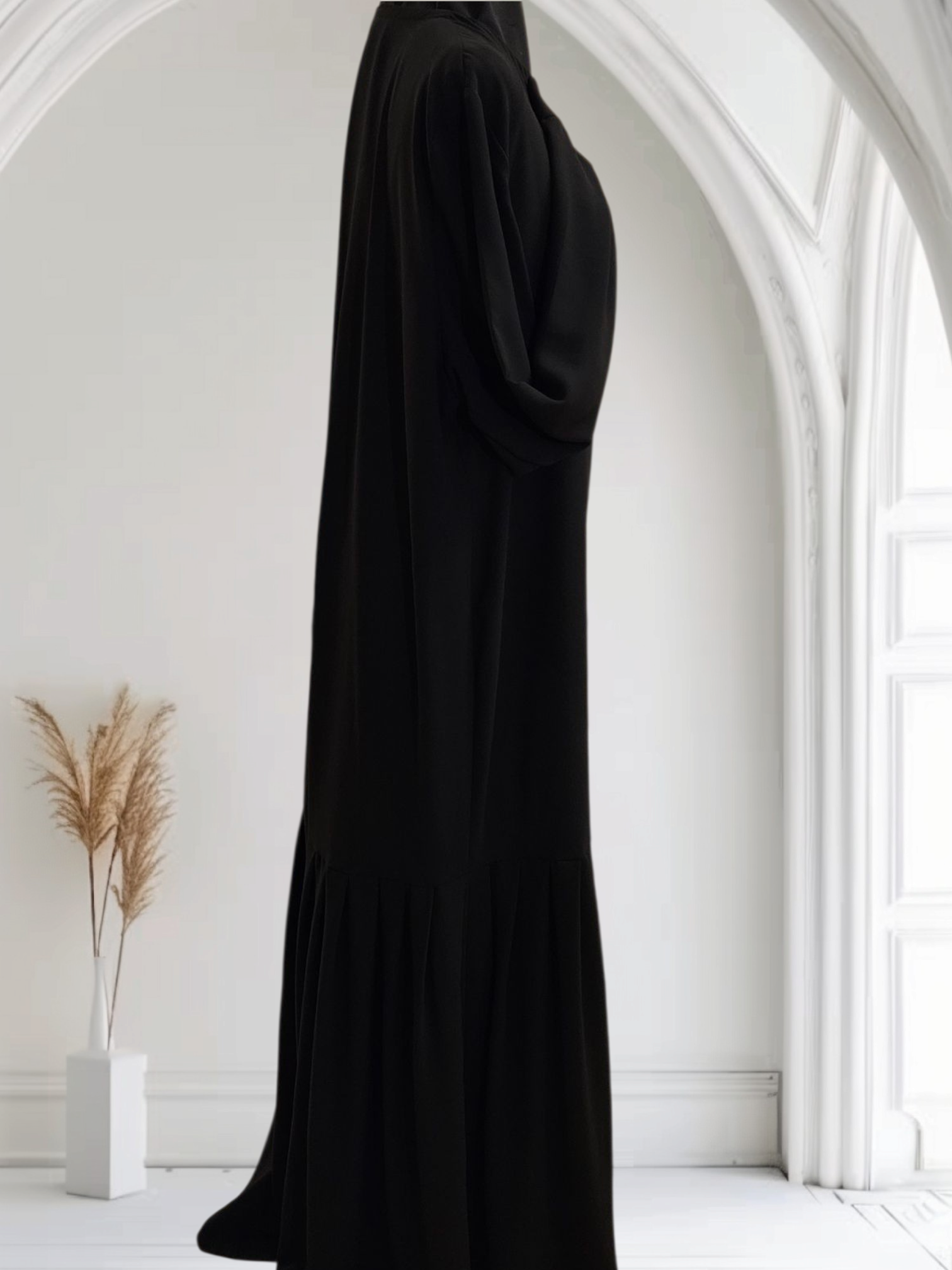 Lightweight Crepe Abaya with Front Zipper and Handcrafted Pleated