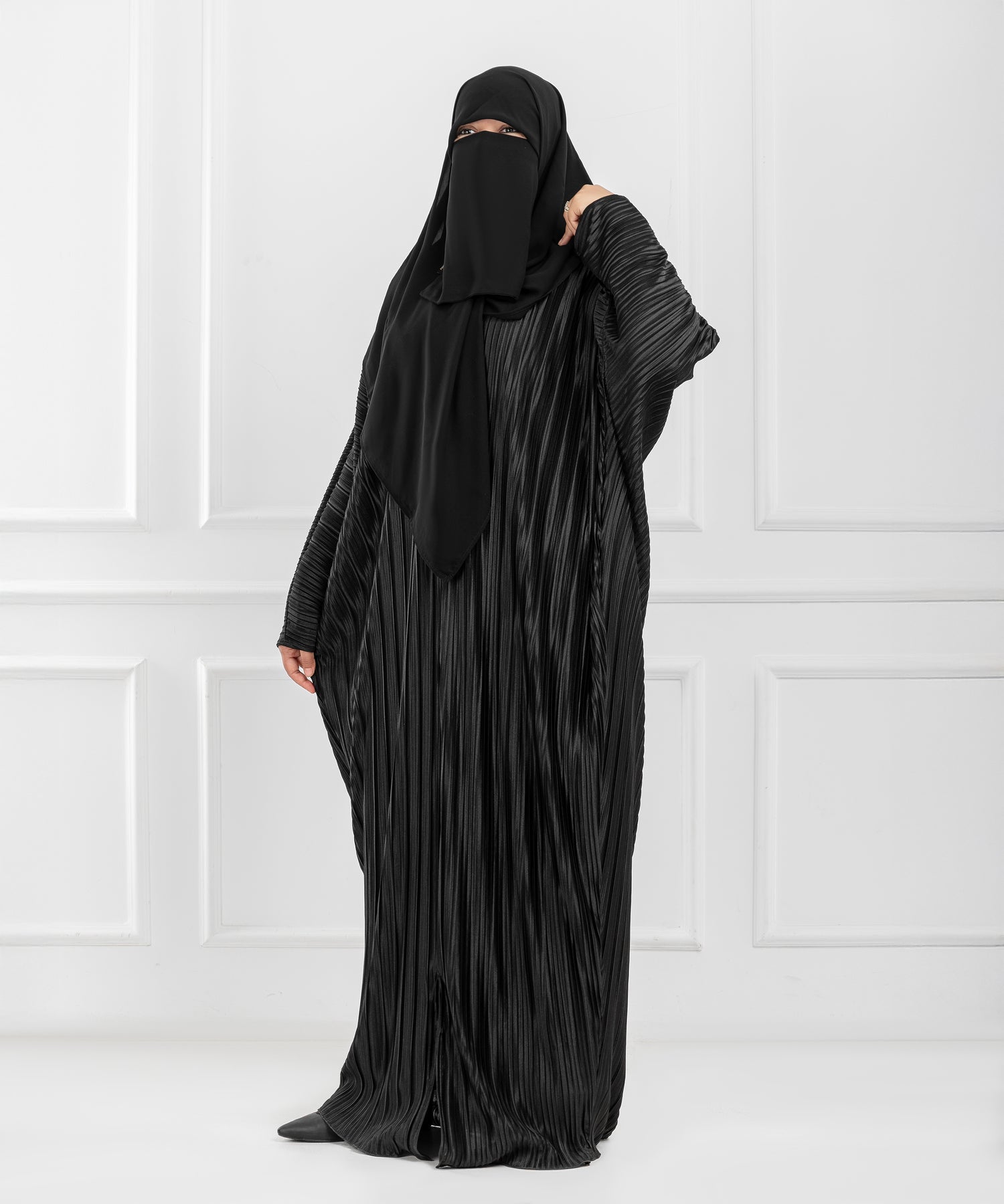 Pleated Shoulder Abaya