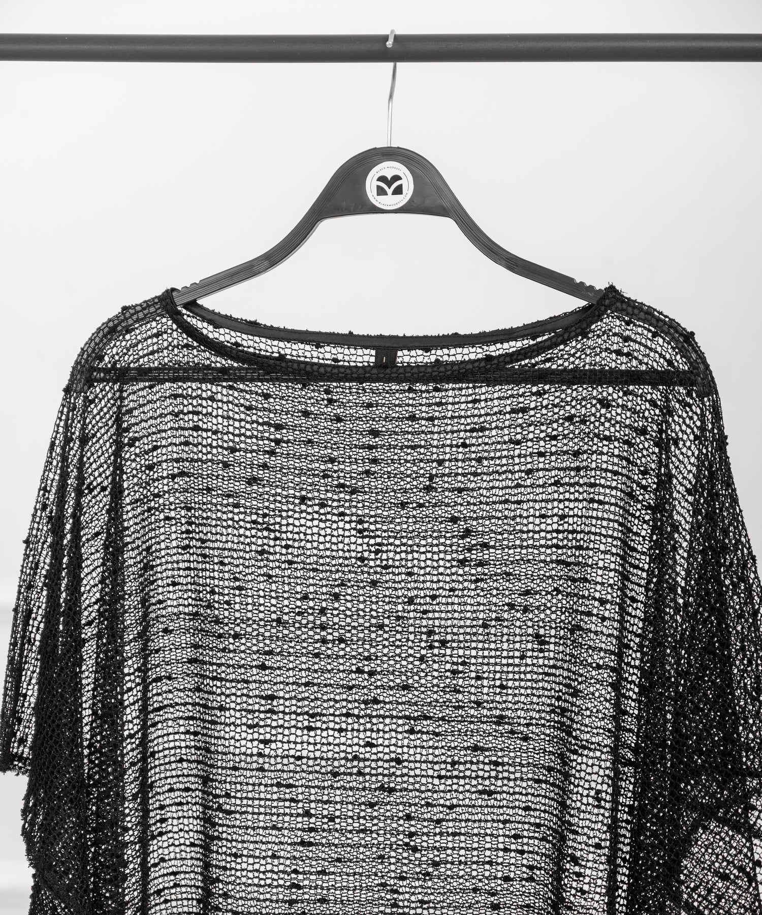 Shoulder Cape with Mesh Fabric and Velvet Dots