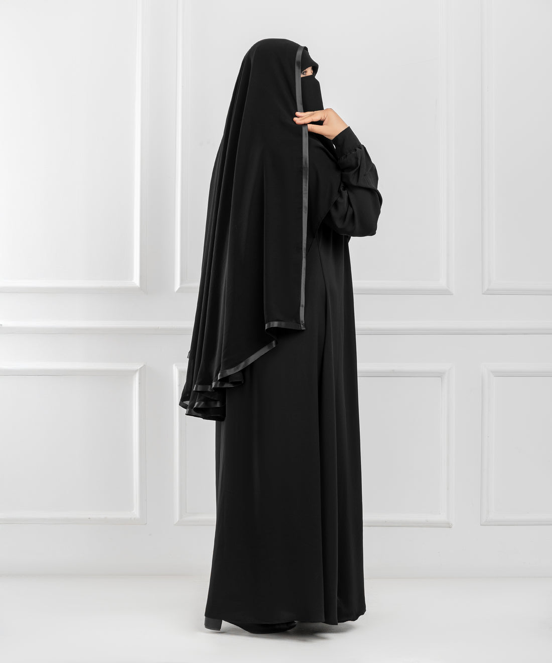 Circular Khimar “Ghashwa” – with Satin