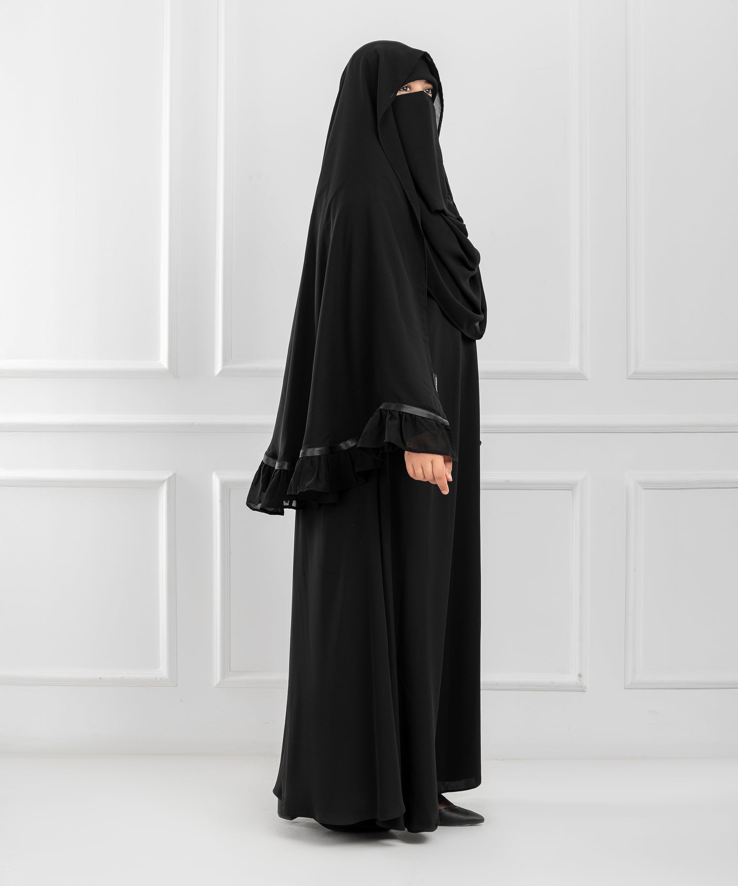 Circular Khimar “Ghashwa” – with Soft Ruffle and Satin Ribbon
