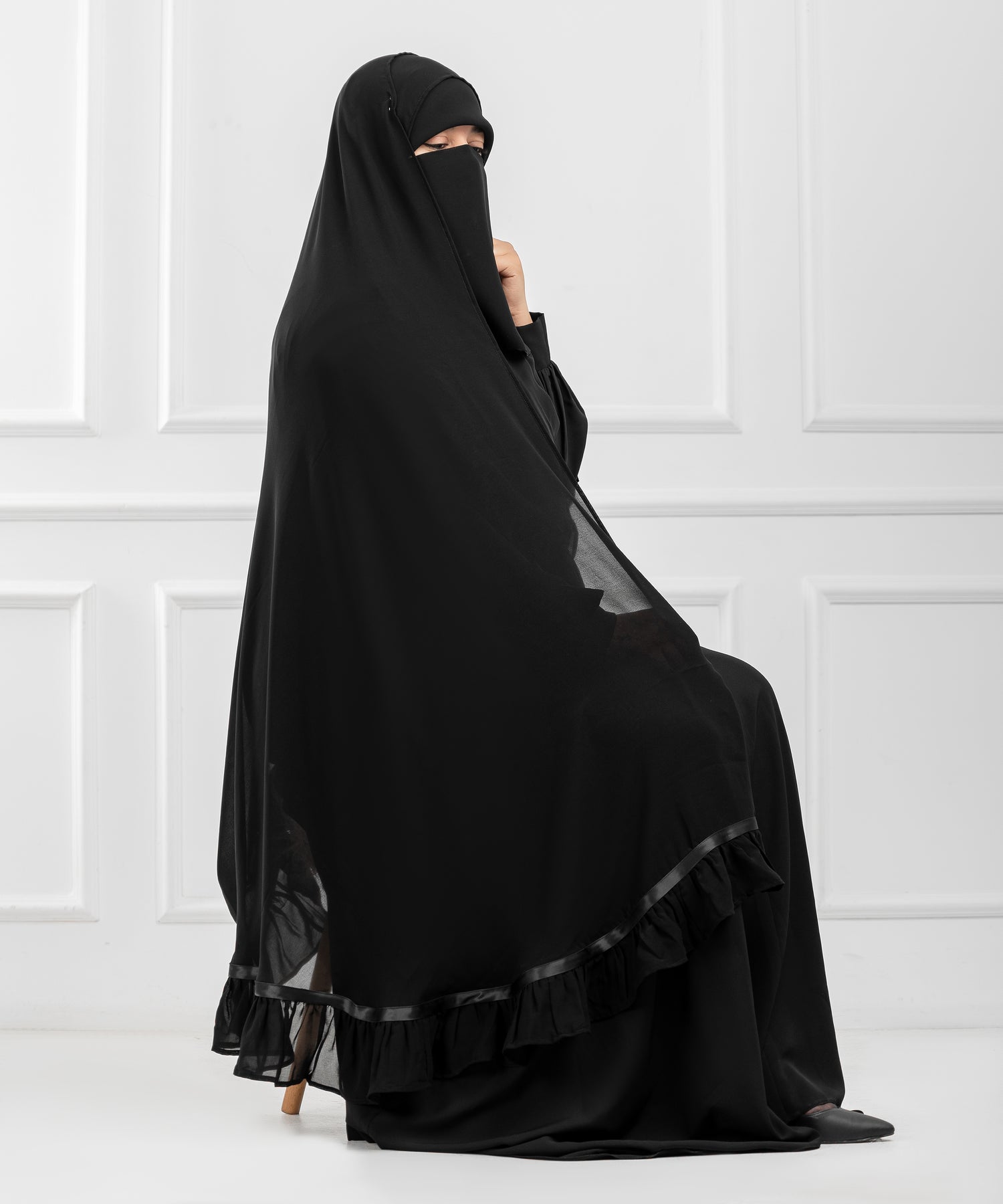 Circular Khimar “Ghashwa” – with Soft Ruffle and Satin Ribbon