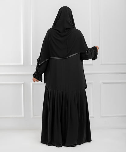 Lightweight Crepe Abaya with Front Zipper and Handcrafted Pleated