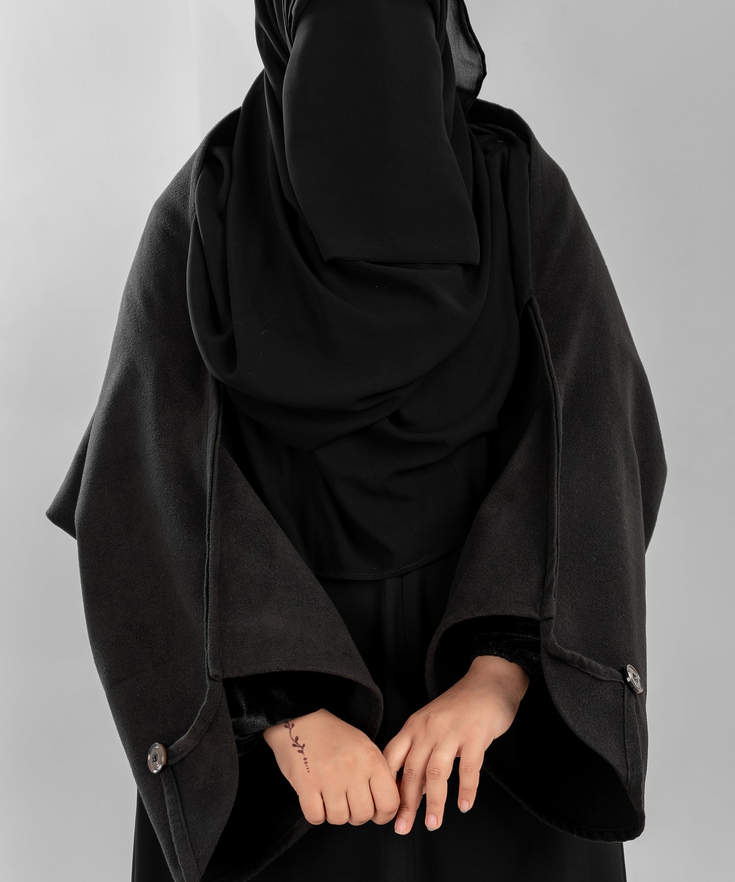 Black Wool Shawl-Jacke