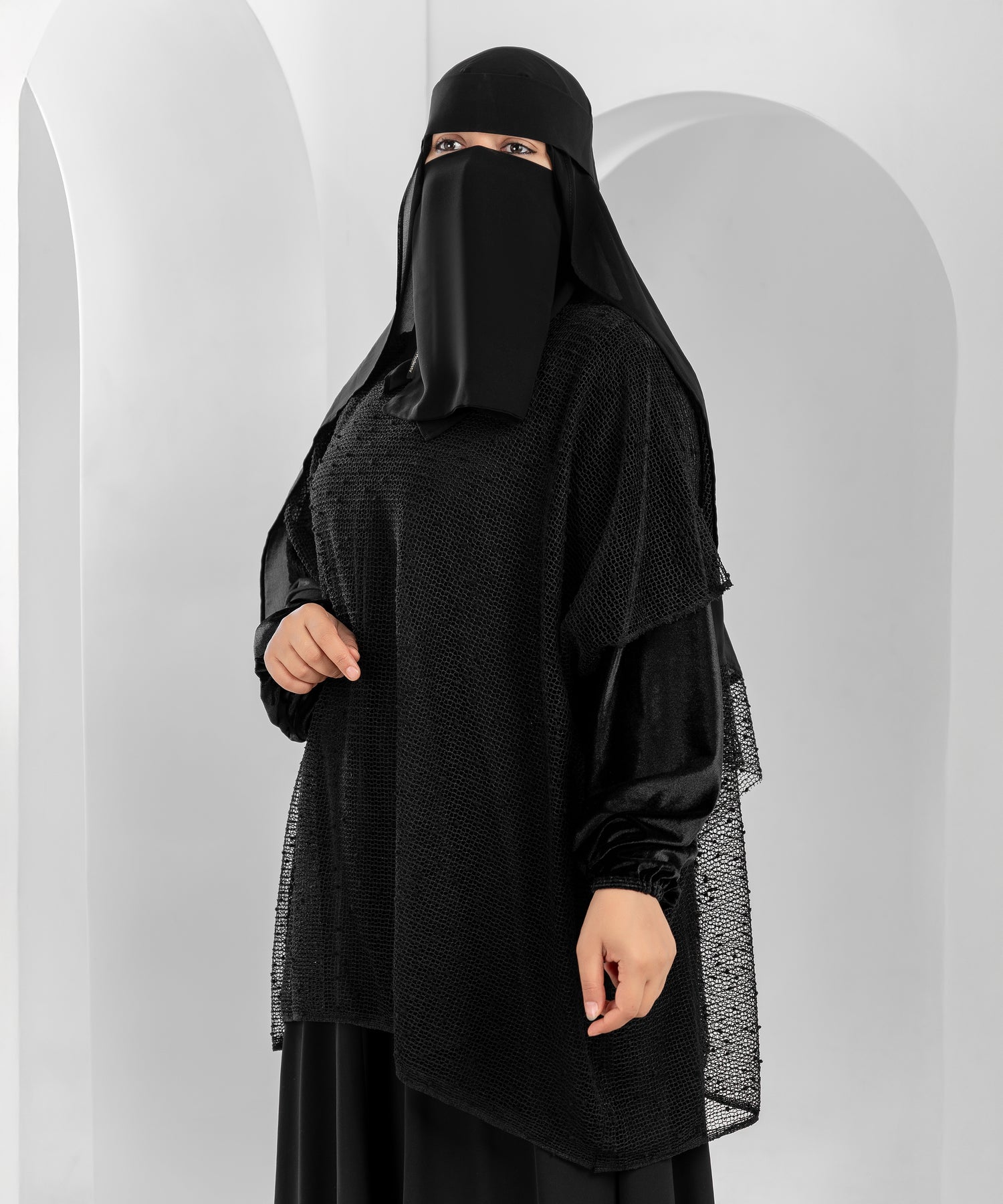 Shoulder Cape with Mesh Fabric and Velvet Dots