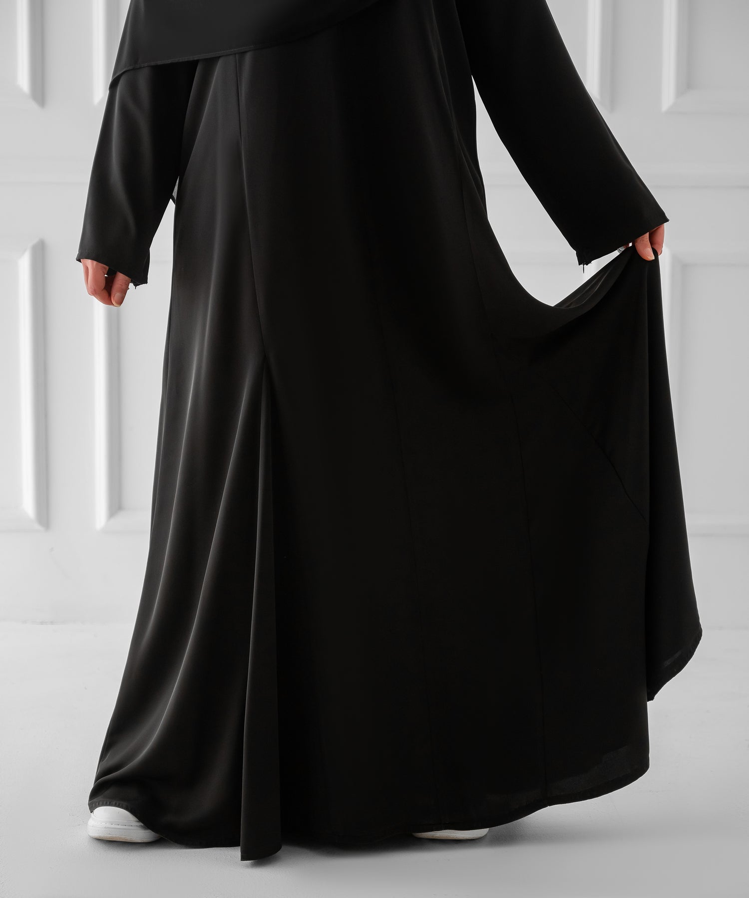 Wide Cut Design Abaya