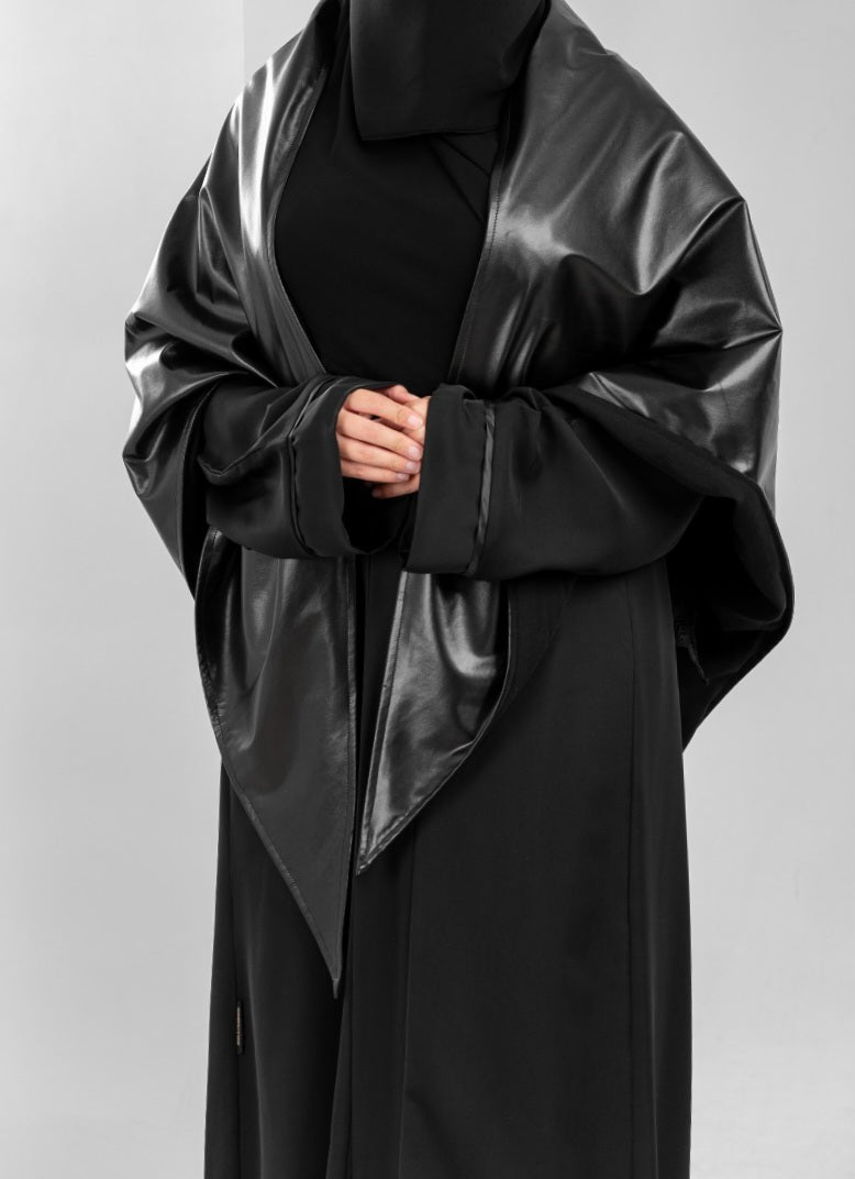 Double-Face Triangle Shawl – Leather &amp; Black Fabric