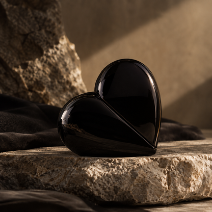 🖤 Black Heart Eau de Parfum - Unisex